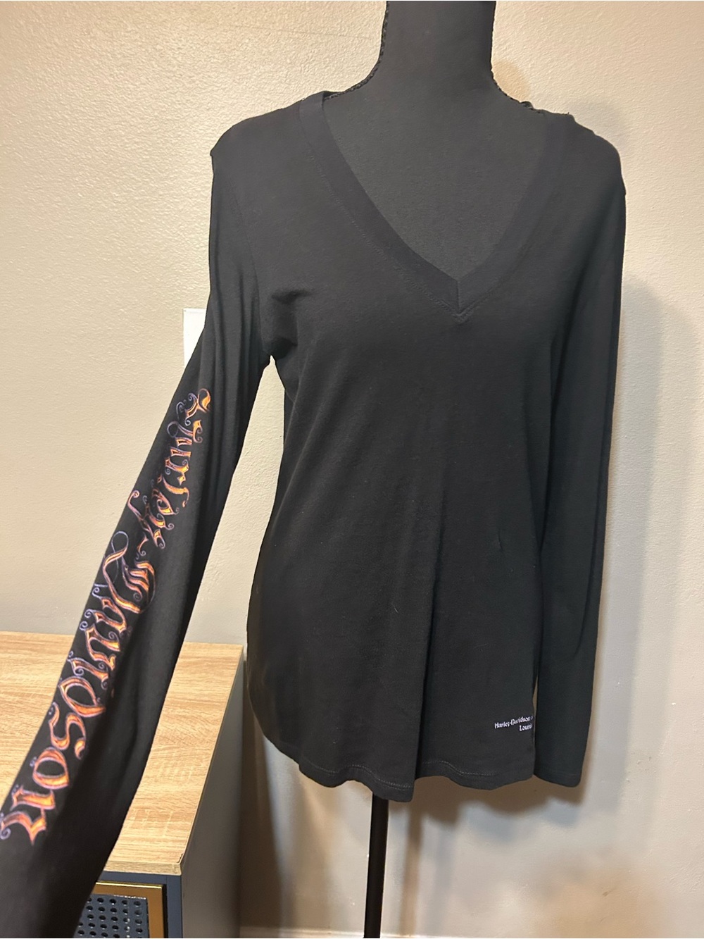 Harley Davidson Womens XL Black Long Sleeve V Neck Butterfly Lake Charles LA